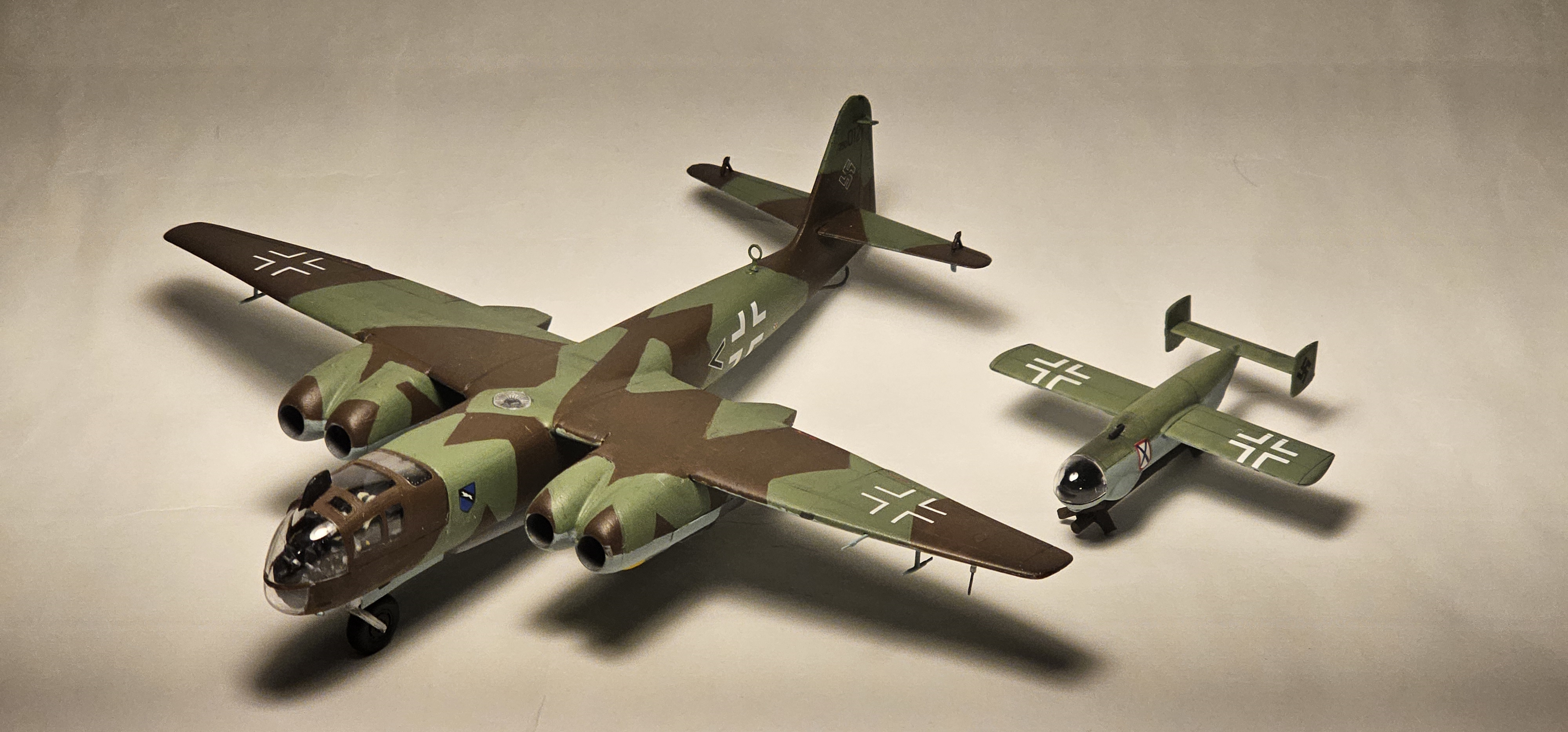 Arado Ar-234 C-3 (ve Arado E.381) (1/72 , Hobby2000) – ÖLÇEKLİ